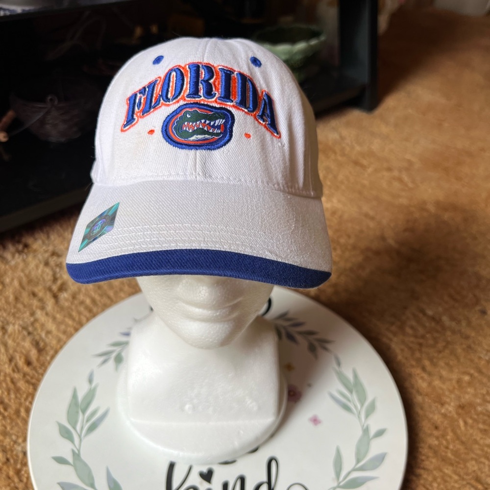 Florida Gators White and Blue hat youth size 52 CM.